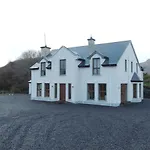 Island Hill House, Beautiful, Modern, 6 Bed * Killybegs