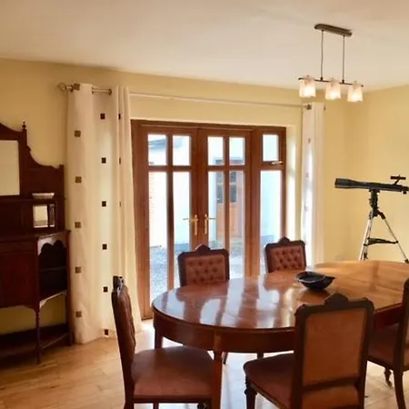 Feriehus Island Hill House, Beautiful, Modern, 6 Bed Killybegs