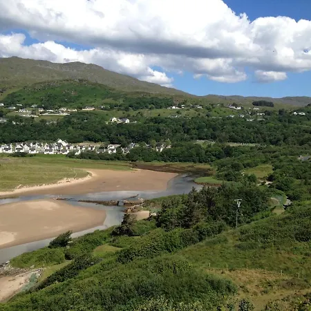 Σπίτι διακοπών Island Hill House, Beautiful, Modern, 6 Bed Killybegs