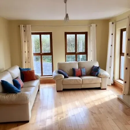 Island Hill House, Beautiful, Modern, 6 Bed *