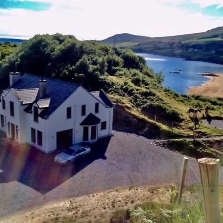 Island Hill House, Beautiful, Modern, 6 Bed Feriehus