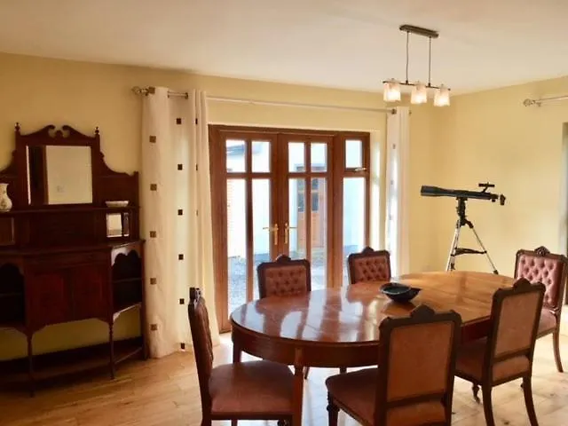 펜션 Island Hill House, Beautiful, Modern, 6 Bed 킬리벡스