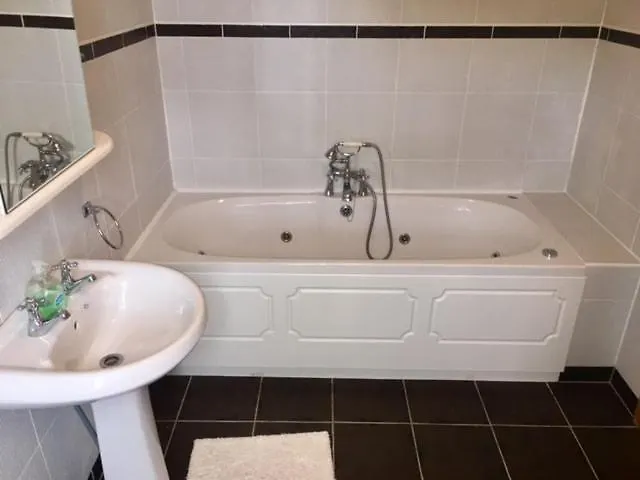 Island Hill House, Beautiful, Modern, 6 Bed