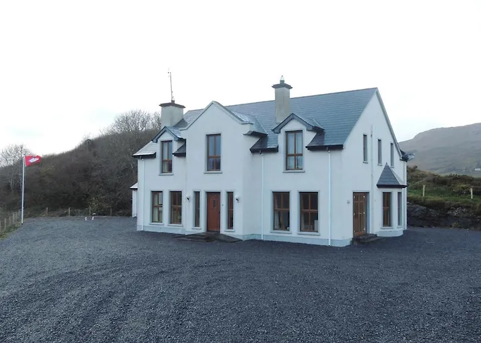 Island Hill House, Beautiful, Modern, 6 Bed * 킬리벡스